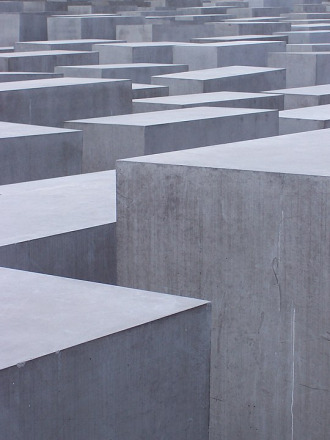 Omer Bartov explores Holocaust References and Contemporary Discourse in 'Weaponizing Language'"